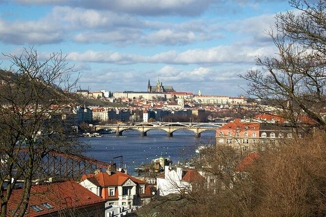 Prague 3-hour Afternoon Walking Tour including Prague Castle - St. Nicholas dome, Kampa Island, and John Lennon’s Wall with context