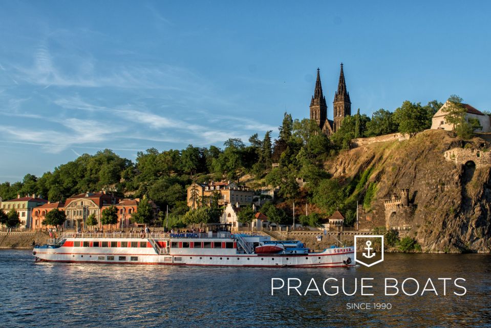Prague: 3-hour Evening River Cruise with Dinner - The bottom line: should you book this Prague evening cruise?