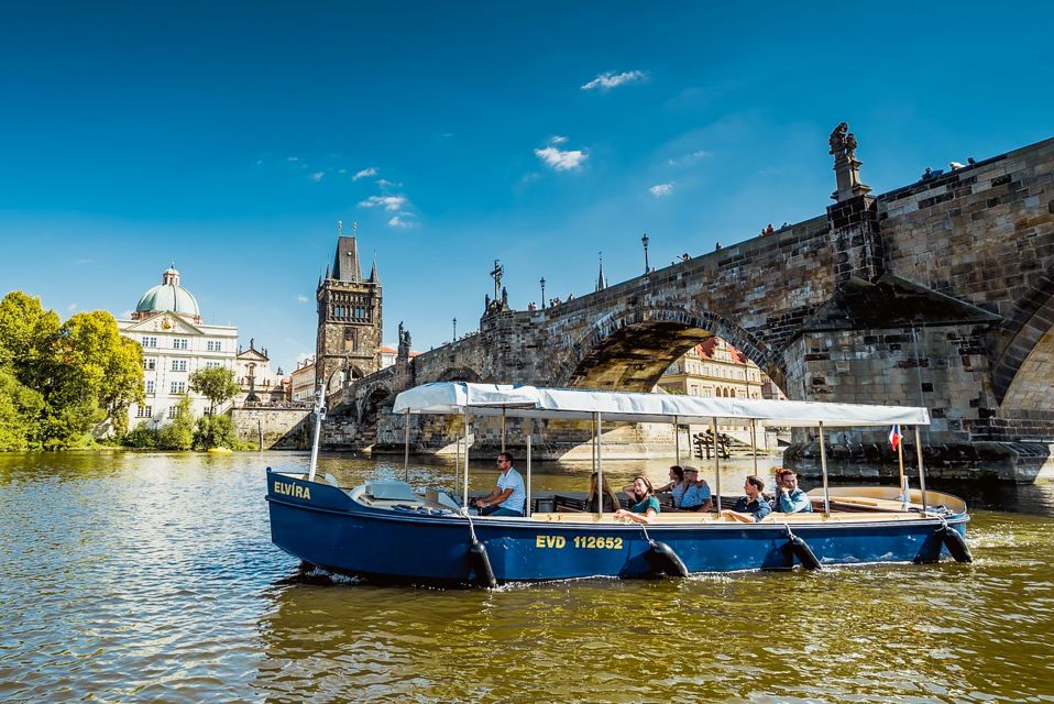 Prague: 45-Minute Sightseeing Cruise to Devil's Channel - The Vltava leg: Prague Castle and Charles Bridge from the water