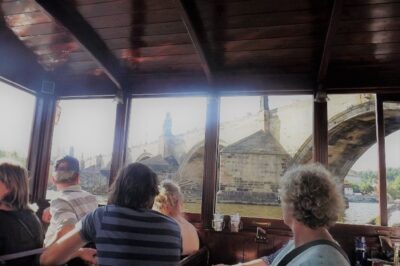 Prague: 6-Hour Tour with River Boat Cruise and Lunch - Meeting at Get Prague Guide (and why location matters)