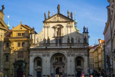 Prague: A. Vivaldi Four Seasons at St. Salvator Church - The 1-Hour Program: Vivaldi, Bach on Organ, and Christmas Carols Without the Rambling