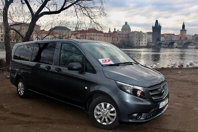 PRAGUE AIRPORT - CITY TRANSFERS in Spanish - Puntos clave que te conviene saber antes de reservar