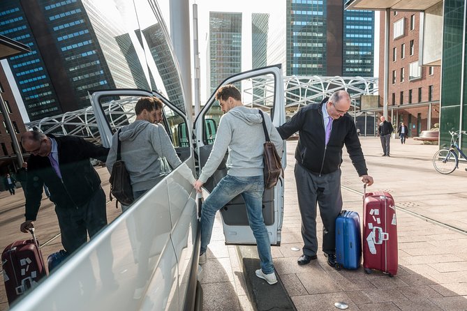 Prague Airport (PRG) Departure Transfer from Prague City - Waiting Time: The 15-Minute Buffer You Get Elsewhere