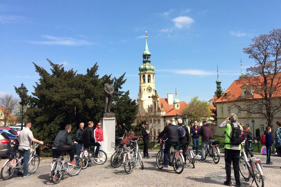 Prague "ALL-IN-ONE" - big tour - A 7-hour Prague Bike Tour That Hits the Big Icons