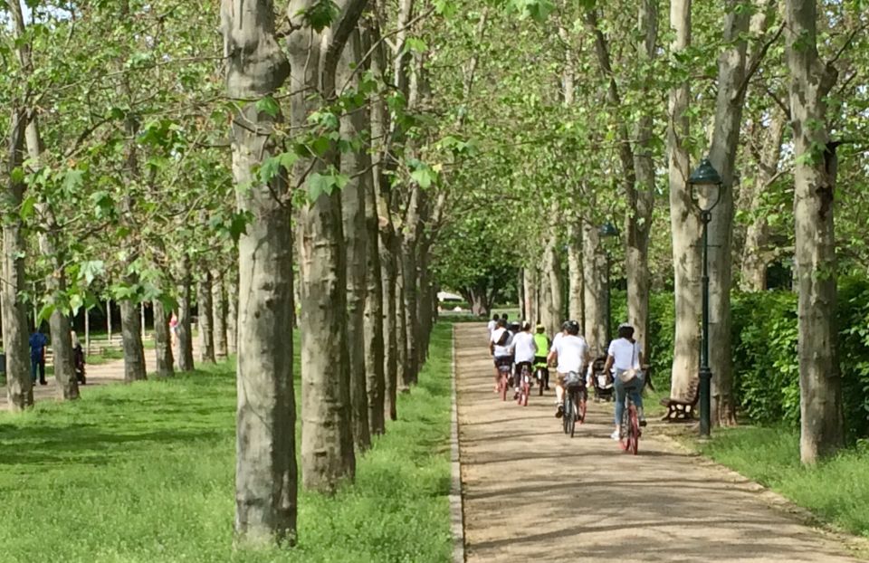Prague "ALL-IN-ONE" City E-Bike Tour - Old Town, New Town, and Wenceslas Square on wheels