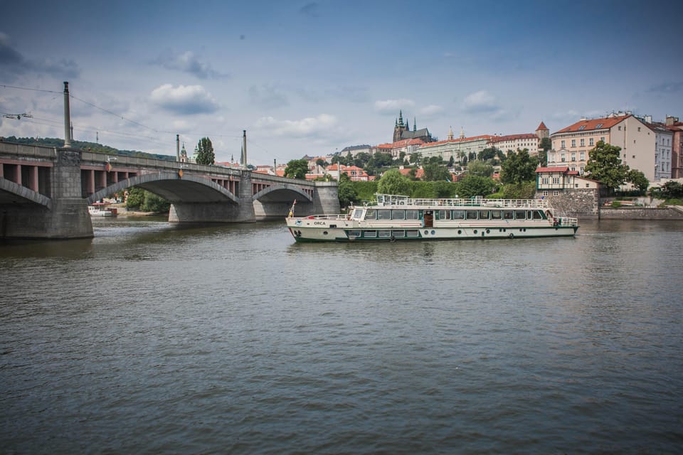 Prague: An unforgettable 2-hour cruise on the Vltava River. - Key things I’d watch for on this Vltava cruise