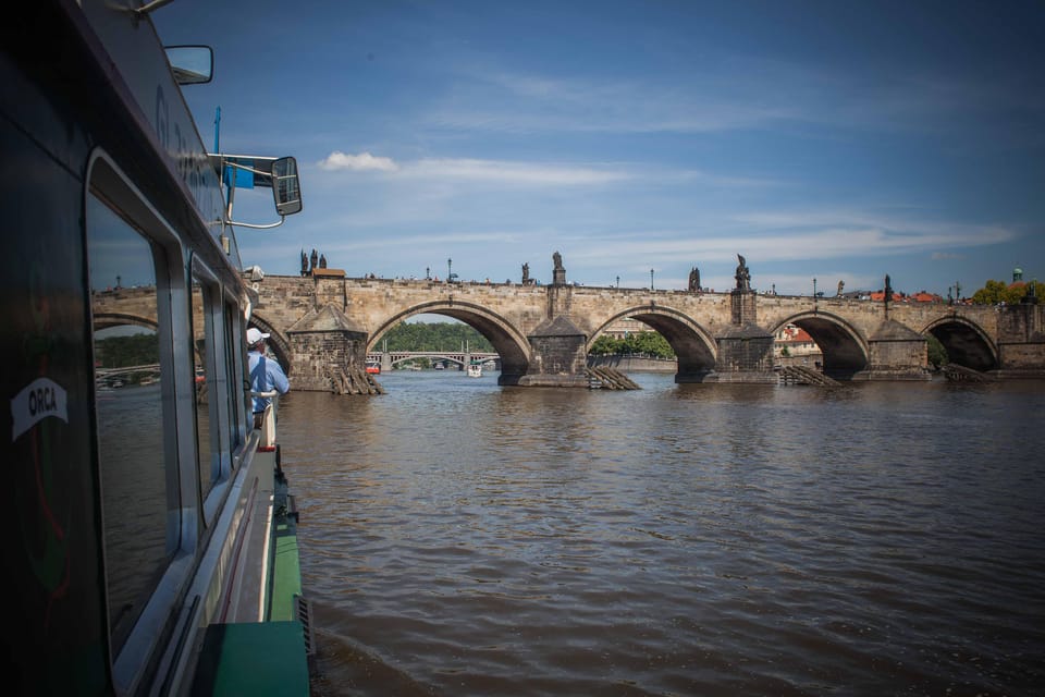 Prague: An unforgettable 2-hour cruise on the Vltava River. - Why Prague’s Vltava River is the perfect sightseeing shortcut