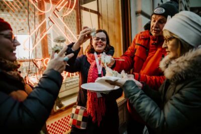 Prague: Award-Winning Old Town Food Tour with Four Drinks - How the 3.5-hour flow keeps the eating fun (and not exhausting)