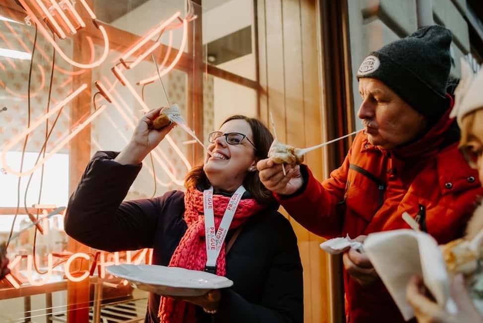 Prague: Award-Winning Old Town Food Tour with Four Drinks - Where the guide makes the difference in Prague food
