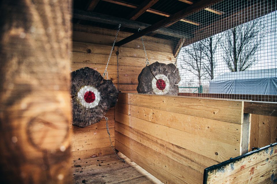 Prague: Axe Throwing Experience with Barbecue and Beer - The One-Hour Throwing Game: Axes, Knives, Ninja Stars at Two Targets