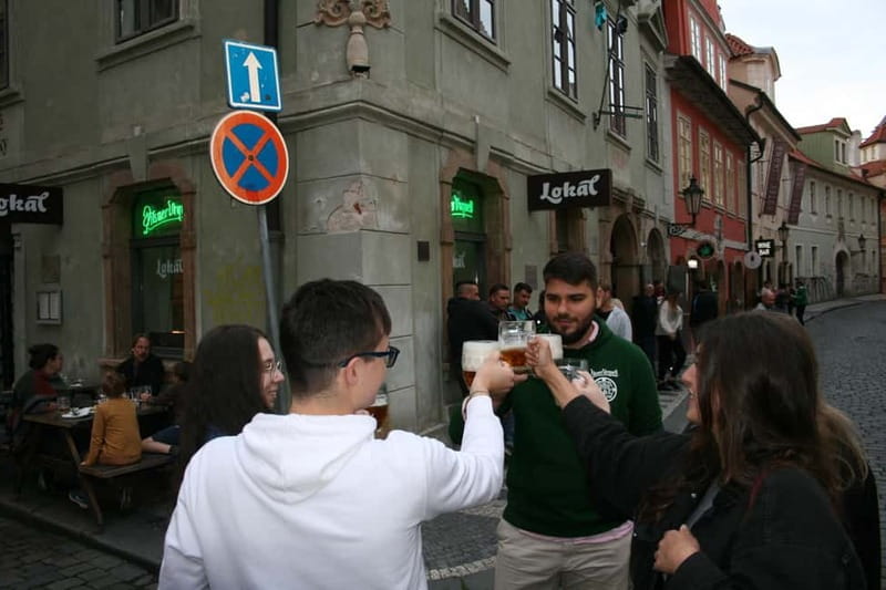 Prague Beer History: Highlights Tour with Tasting - The walking plan: 3 hours, four pub stops, and short on-foot segments