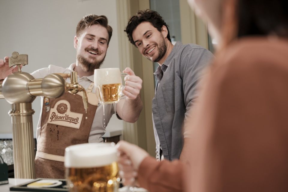 Prague: Beer Pouring Class at Pilsner Urquell Experience - Who should book this class in Prague