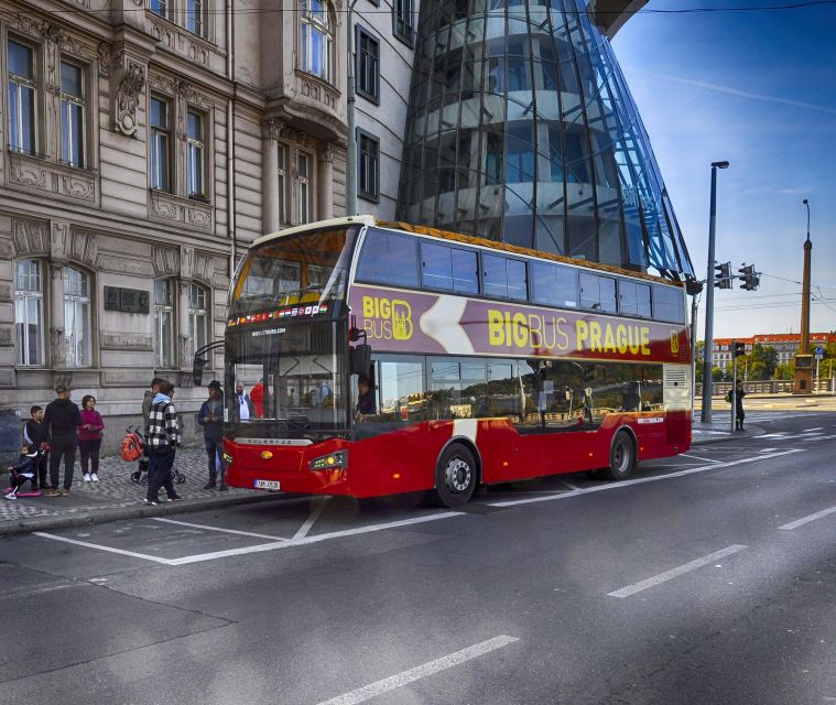 Prague: Big Bus Hop-on Hop-off, Castle Tour and River Cruise - Key things I’d focus on before you go