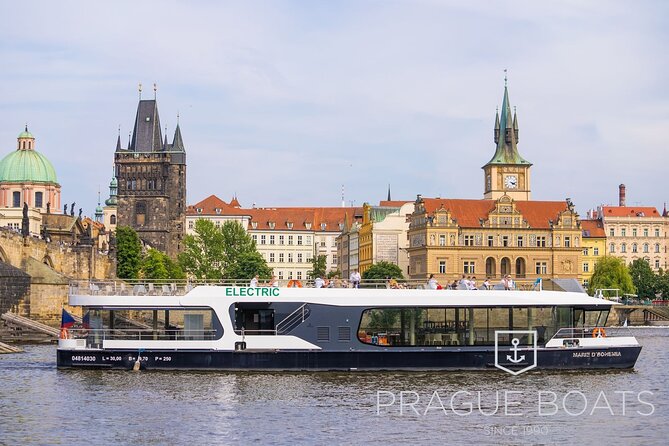 PRAGUE BOATS: 50-Minute Sightseeing Cruise - Prague Castle Views, Kampa Island, and the Neighborhood Details