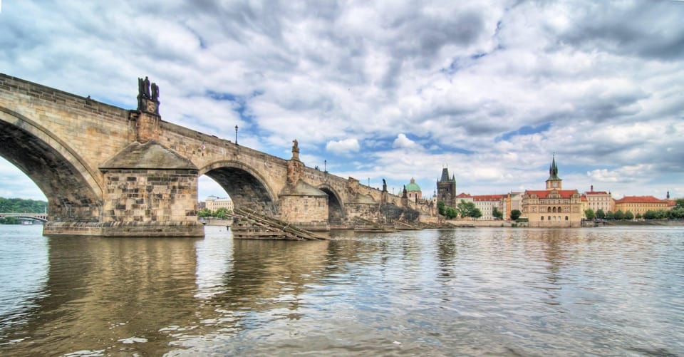 Prague Castle and Charles Bridge Private Walking Tour - Golden Lane for 4pm+ starts: why this lane is worth the add-on