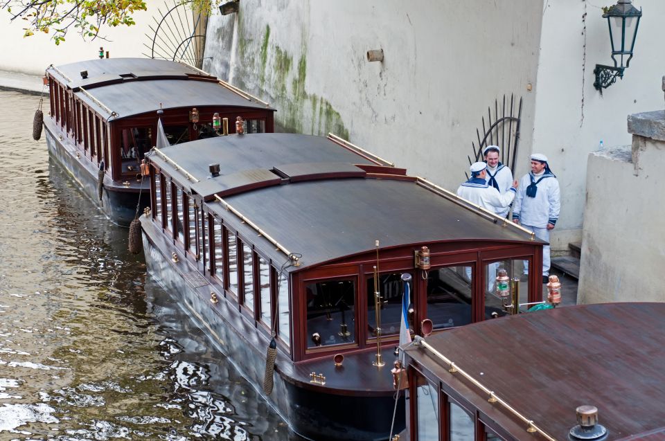 Prague: Castle and Jewish Quarter Tour with Cruise and Lunch - Price and value: What you’re paying for at $100 per person