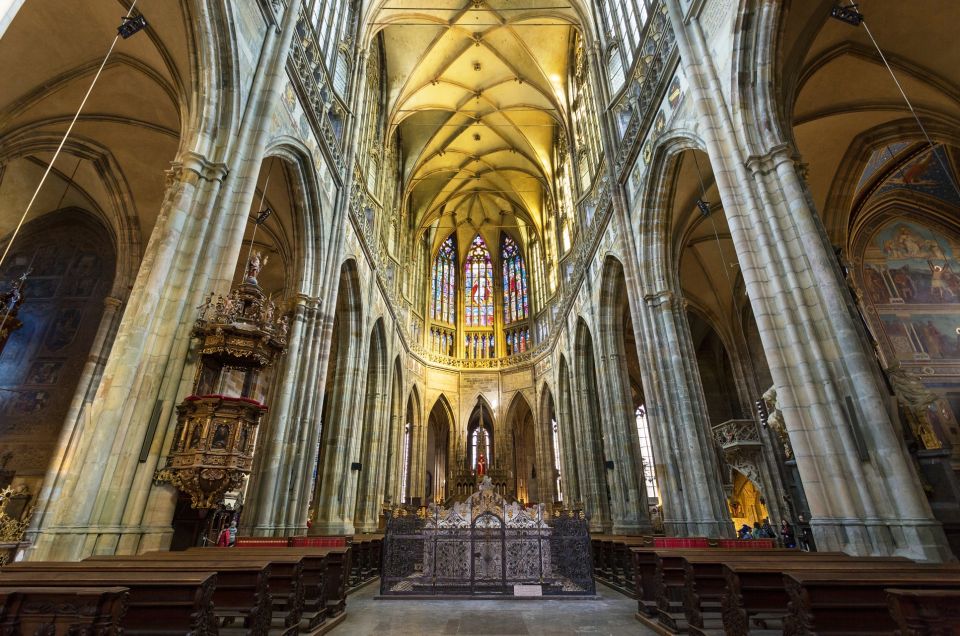 Prague Castle and St. Vitus Cathedral Private Walking Tour - Key things you’ll like about this tour