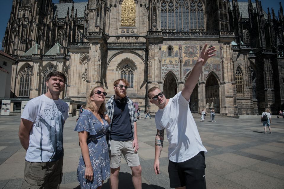 Prague: Castle Grounds & Highlights Walking Tour small-group - Key things I’d bank on