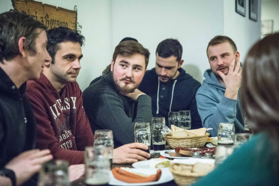 Prague: Castle Side Breweries & Pubs Guided Walking Tour - Why this Castle-side Beer Walk is such a smart first-night plan