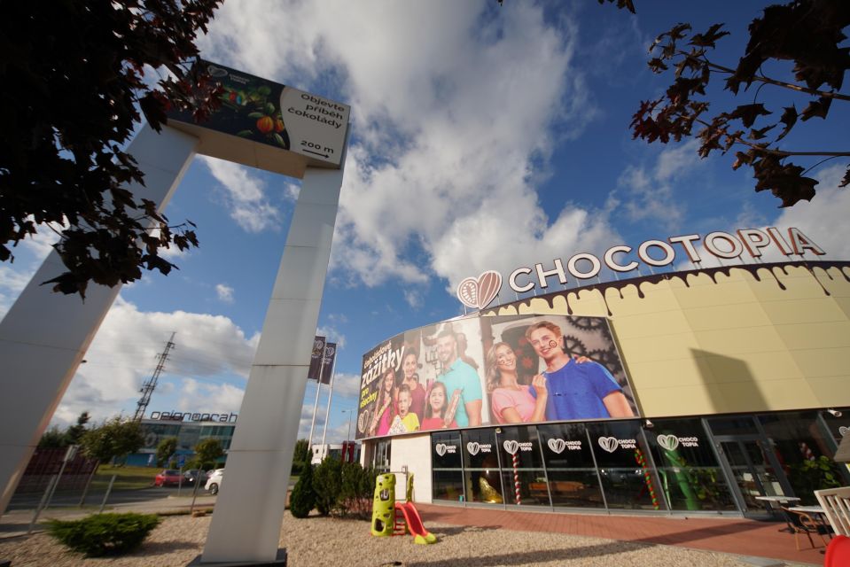 Prague: Chocotopia Chocolate Factory Tour Ticket + Workshop - The Container Elevator Ride and the Plantation Movie Surprise