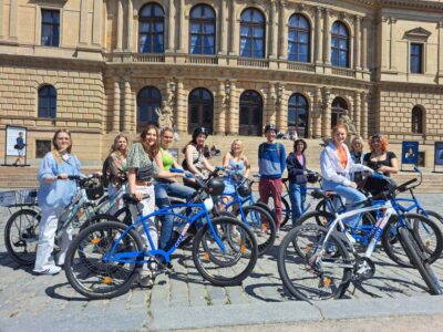 Prague City Bike guided tour - Meeting at Králodvorská: the part where you get ready fast