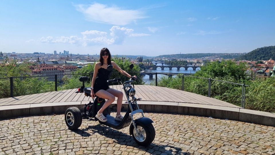 Prague: City Highlights Guided Electric Trike Tour - Tour Timing and What 30 Minutes vs 3 Hours Changes