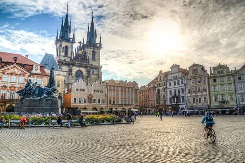 Prague: City Highlights Walking Tour - Key highlights worth caring about