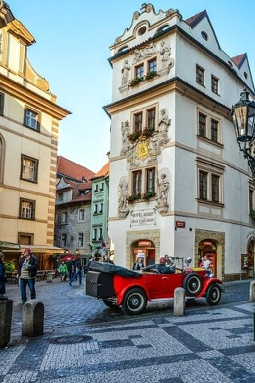 Prague: City Highlights Walking Tour - Starting at Veleslavínova: getting your bearings fast