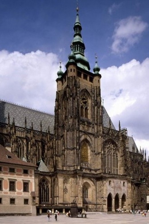 Prague City Pass 30-Day Ticket - Inside Prague Castle: Old Royal Palace, Vladislav Hall, St. Vitus, and Golden Lane