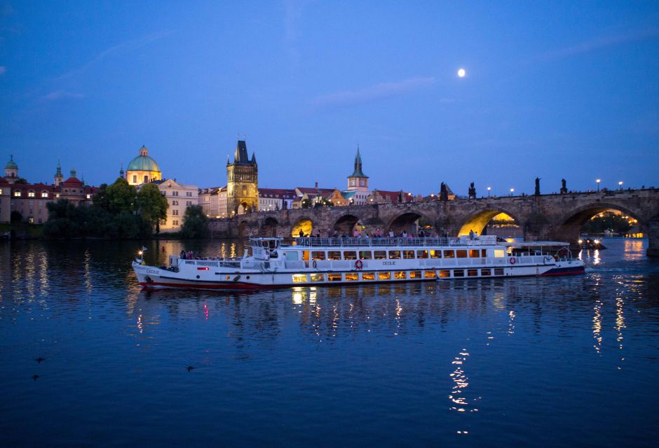 Prague: City Tour and Dinner Cruise with Hotel Pickup - Food Notes: What the Buffet Gets Right (and Where You Should Be Ready)