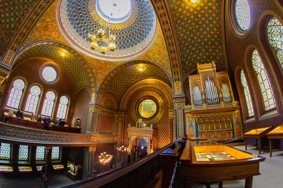 Prague: Classical Concert in the Spanish Synagogue - Moorish Revival inside: what you’ll see before the first note