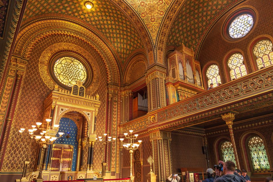 Prague: Classical Concert in the Spanish Synagogue - Who this concert suits best (and who should look elsewhere)