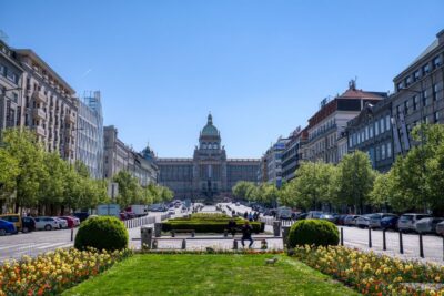 Prague Complete Tour in Spanish & Lunch, Tickets - Old Town Square: Astronomical Clock and Powder Tower
