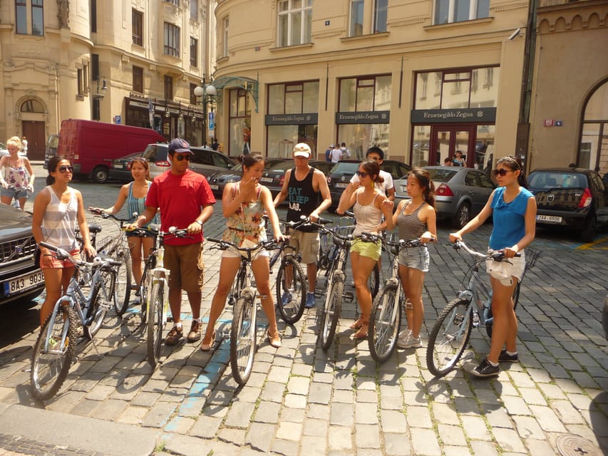 Prague E-Bike City Ride tour : 2hrs - The Jewish Quarter (Josefov) and the cemetery area: serious place, human scale