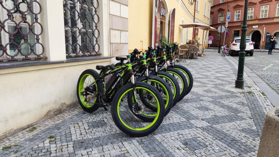 Prague: Electric Scooter & Cruiser Fat eBike Rental - How self-guided touring works with a provided guide map