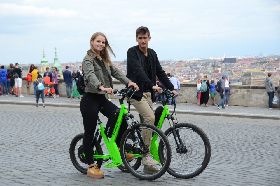 Prague: Electric Scooter & Cruiser Fat eBike Rental - What’s included (and why those extras matter)
