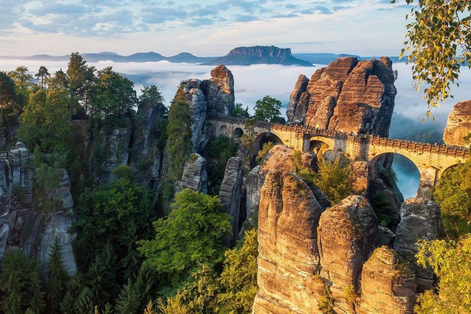 Prague: Escape the City - Bohemian & Saxon Switzerland Trip - Lunch at a local Czech spot: the break that keeps the day enjoyable