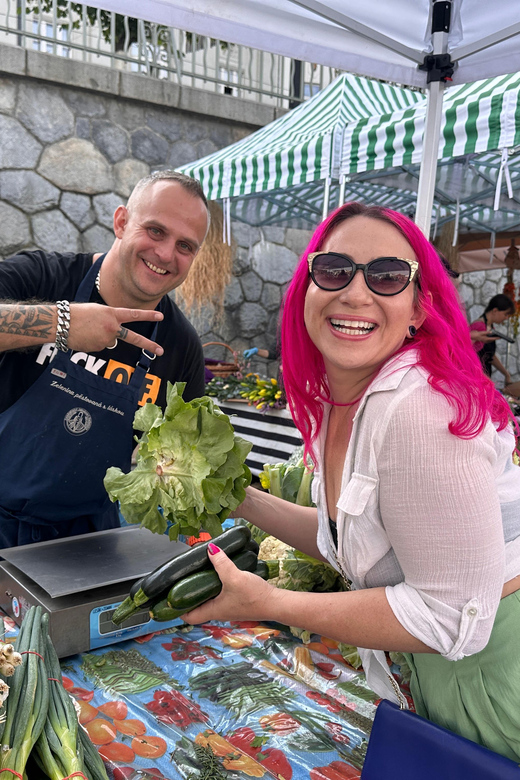 Prague: Farmers Market and Brunch Class with Celebrity Chef - Sampling and choosing: how market time becomes a cooking plan