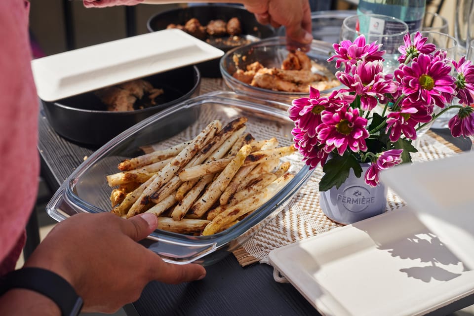 Prague: Farmers Market and Brunch Class with Celebrity Chef - Inside the 19th-century home: cozy kitchen energy, not a showroom