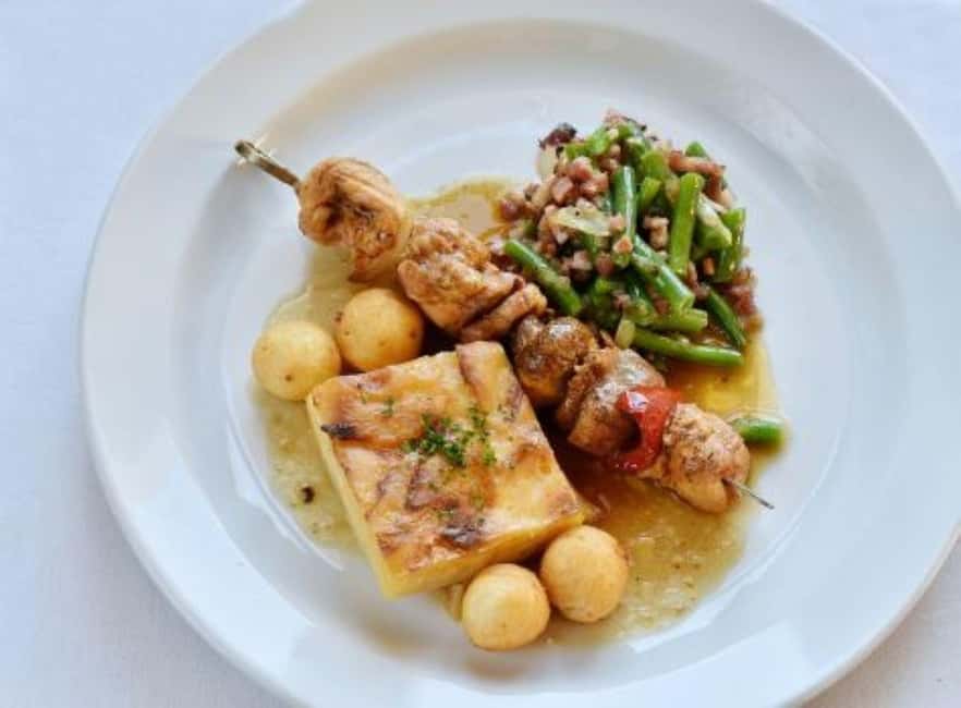 Prague: Folk Dancing Dinner Experience - Is $125 per person worth it in Prague?
