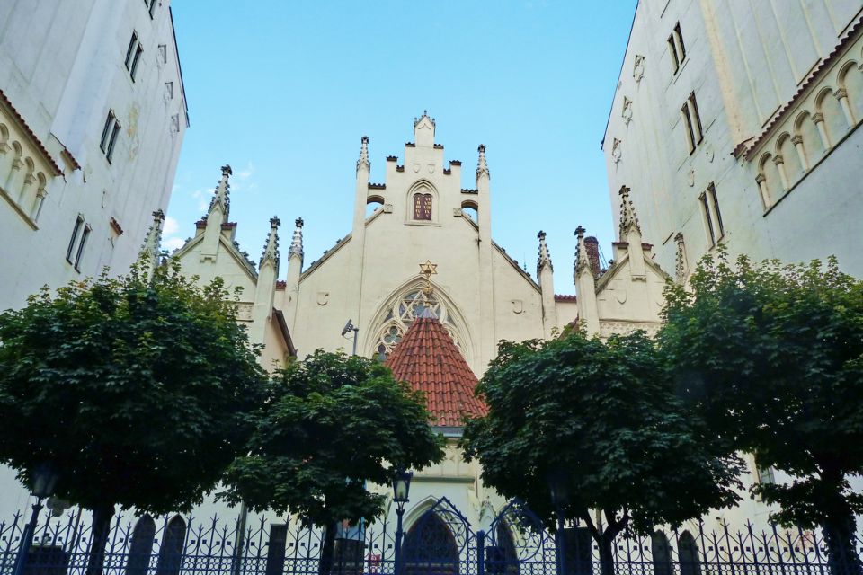 Prague For The First Time: 2-hour Private Walking Tour - Meeting point: the Old Town Hall ground-floor detail that saves time