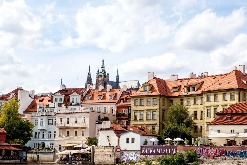 Prague: Full-Day Sightseeing Tour with Cruise and Lunch - Key takeaways before you go
