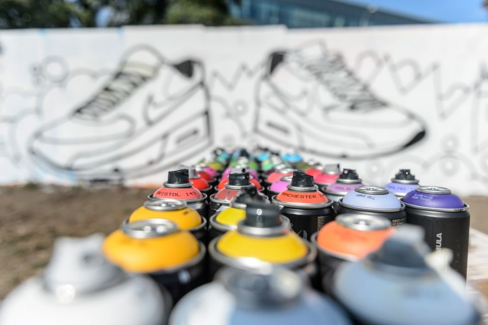Prague Graffiti Workshop For Groups & Team-Building Groups - Meet Your Tutor and Get Your Gear: What Happens Before You Spray