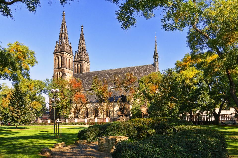 Prague: Guided tour to the historic fortress of Vyšehrad - Where Vyšehrad fits in your Prague day