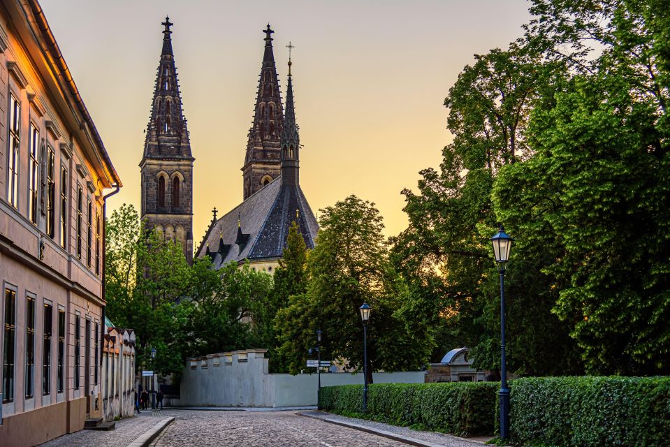 Prague: Guided tour to the historic fortress of Vyšehrad - St. Peter and St. Paul Basilica: the neo-Gothic interior that slows you down