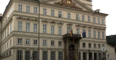 Prague: Highlights Walking Tour to the German embassy 1989 - Getting Oriented: Meeting at Charles University Law and the Quick Metro/Tram Options