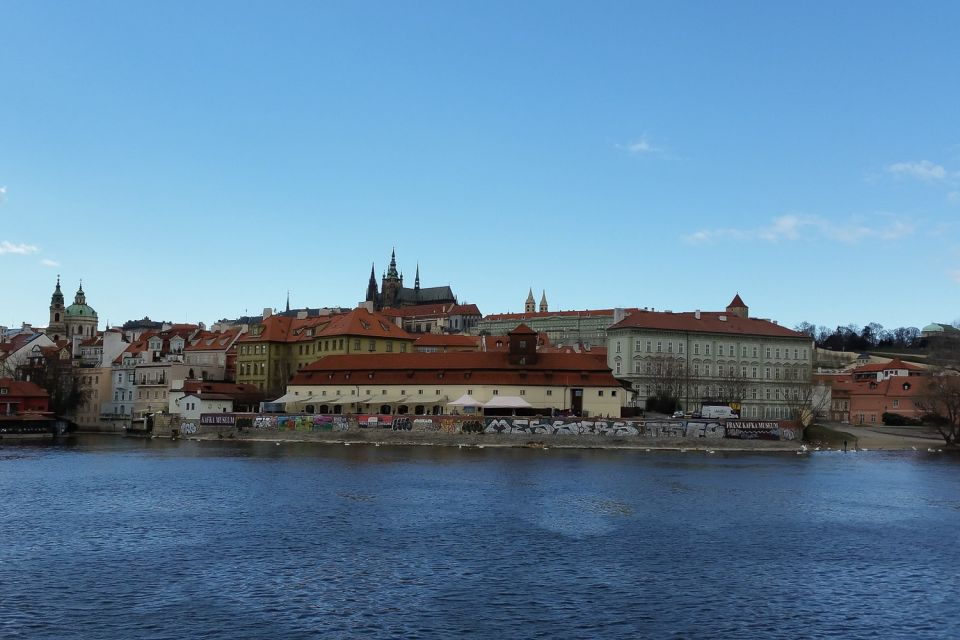 Prague: Historic City Center Bus Tour with Top Sights - Key points to know before you go
