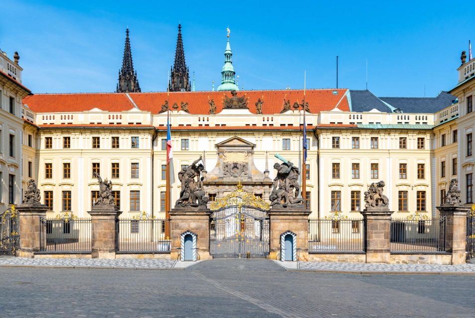 Prague Hradcany Castle, St Vitus Cathedral Tour with Tickets - Picking the right length: 2, 3, 4, or 5 hours