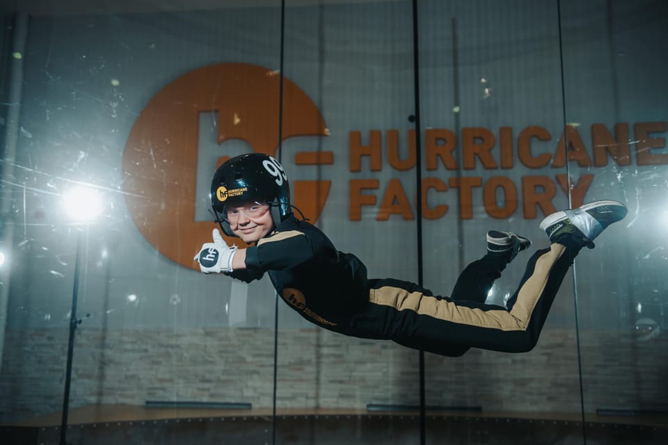Prague: Hurricane Factory Indoor Skydiving Experience - Staff, Language, and the Comfort of Clear Guidance