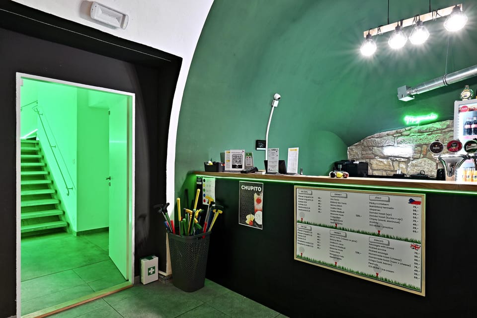 Prague: Mazemania Miniature Golf Experience - Bar breaks, board games, and group energy